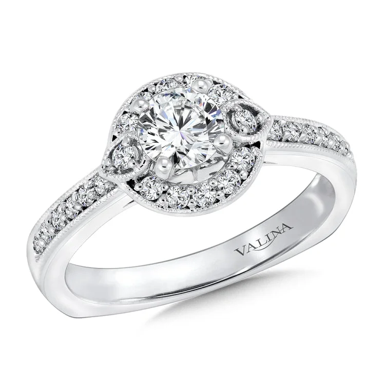 Round Halo Diamond Engagement Ring