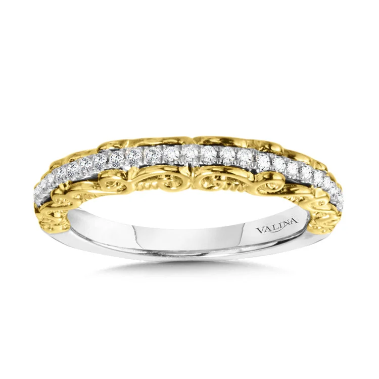 Decorative Layered Diamond Wedding Band