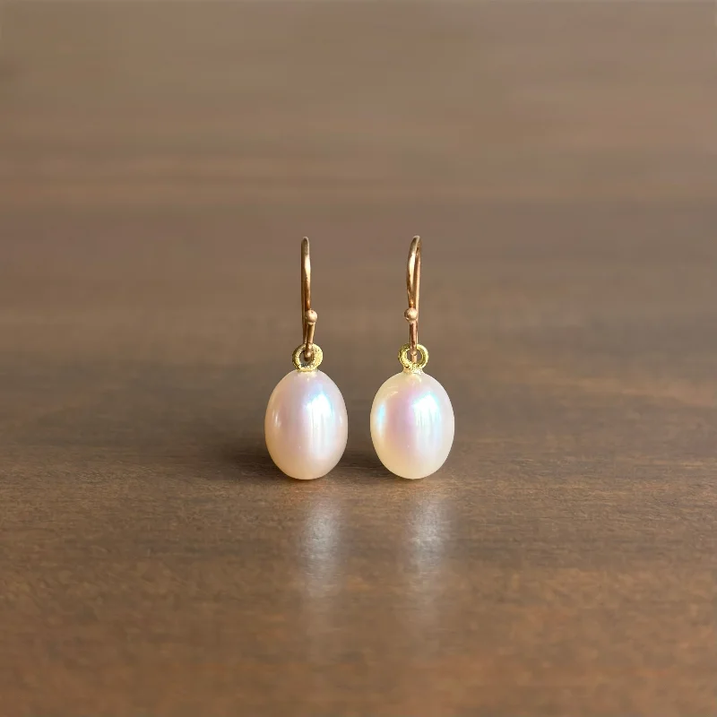 Cream Freshwater Pearl Egg Drop Earrings