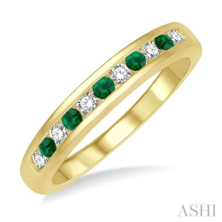 1/5 ctw Round Cut Diamond and 2MM Emerald Precious Wedding Band in 14K Yellow Gold