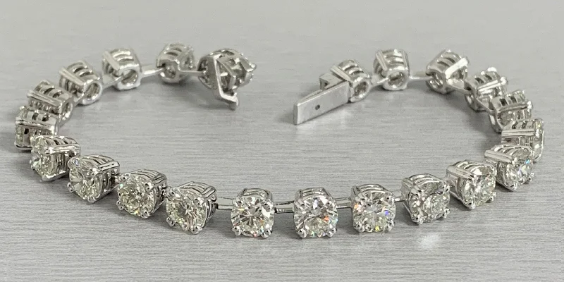 Round Diamond Tennis Bracelet (15.95 ct Diamonds) in Platinum