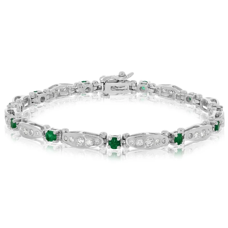 Emerald & Flush Set Diamond Bracelet